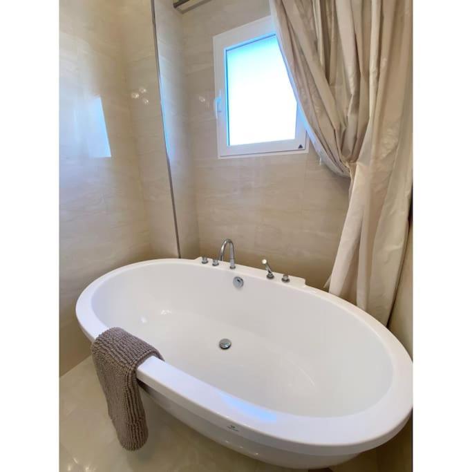 Modern Flat Close To Beach El Campello Luaran gambar